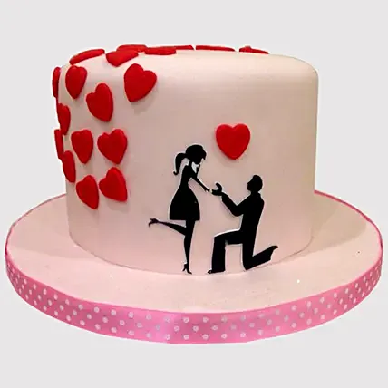 Couple In Love Fondant Cake: Eggless Cakes