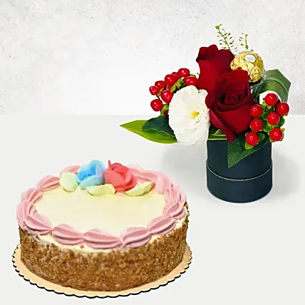 Box of Roses With Mini Cheesecake