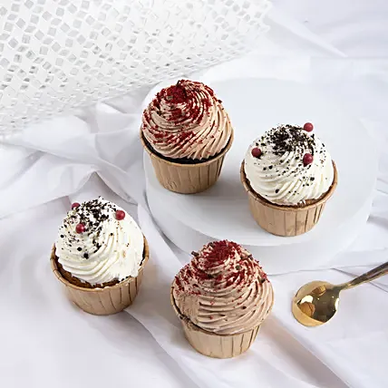 Chocolate and Vanilla Cupcake