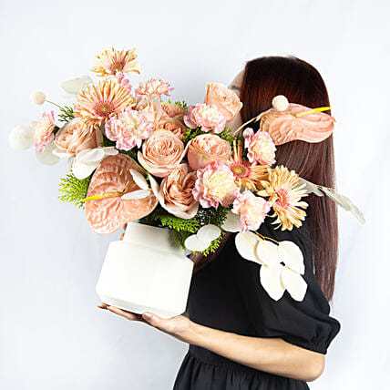 Flower Grace: Birthday Flowers Hugo