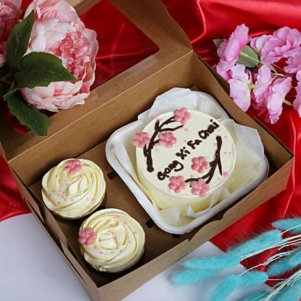 CNY Bento Cake And Cupcake Treat